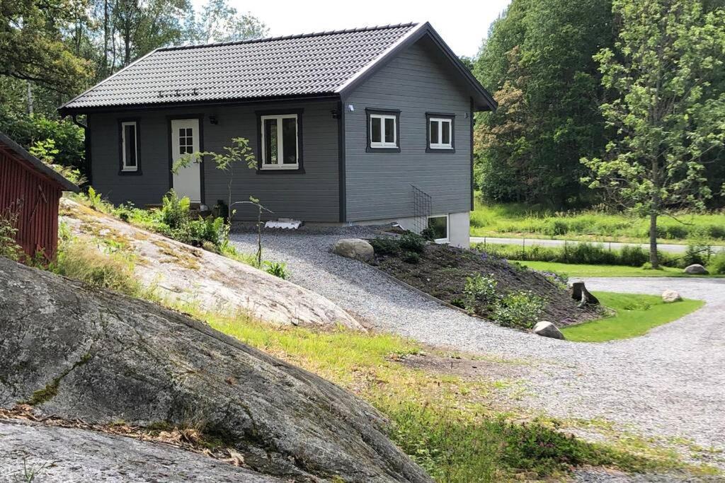 Cottage Perfect For Short Time Rent Gustavsberg ภายนอก รูปภาพ
