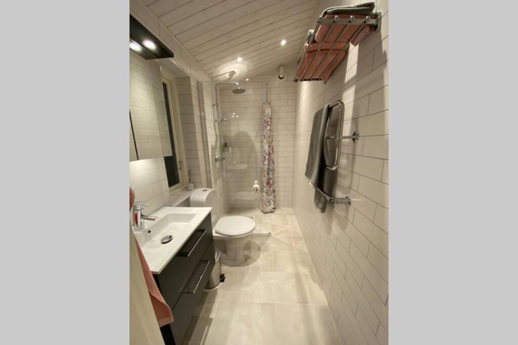 Cottage Perfect For Short Time Rent Gustavsberg ภายนอก รูปภาพ